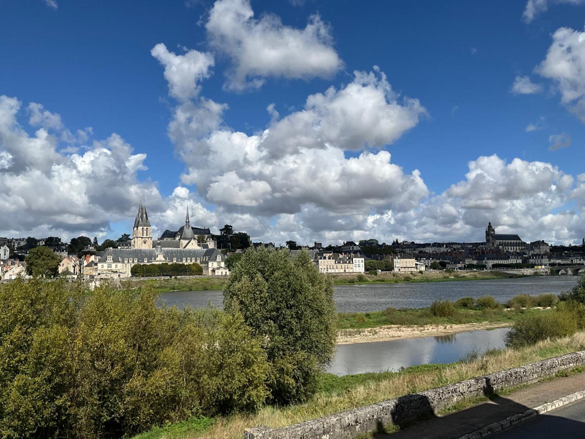 "Gite Les Futreaux" Vue Sur Loire & Linge Inclus Blois Exterior photo